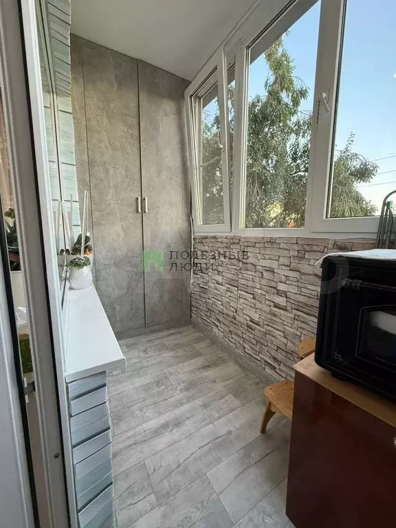 3-к. квартира, 70 м, 2/9 эт. - Фото 1