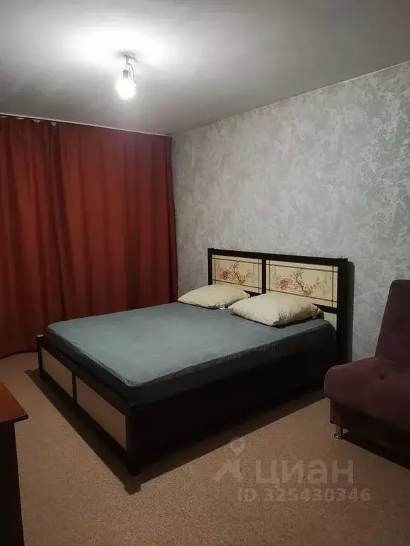 Комната Тюменская область, Тюмень ул. Федюнинского, 60к1 - Фото 1