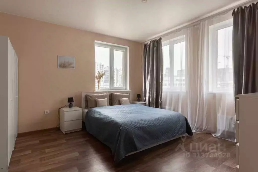 2-к кв. Санкт-Петербург просп. Героев, 18 (56.0 м) - Фото 0