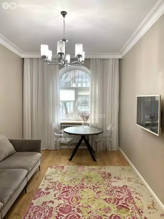 3-комнатная квартира: Севастополь, улица Очаковцев, 35 (62 м) - Фото 1