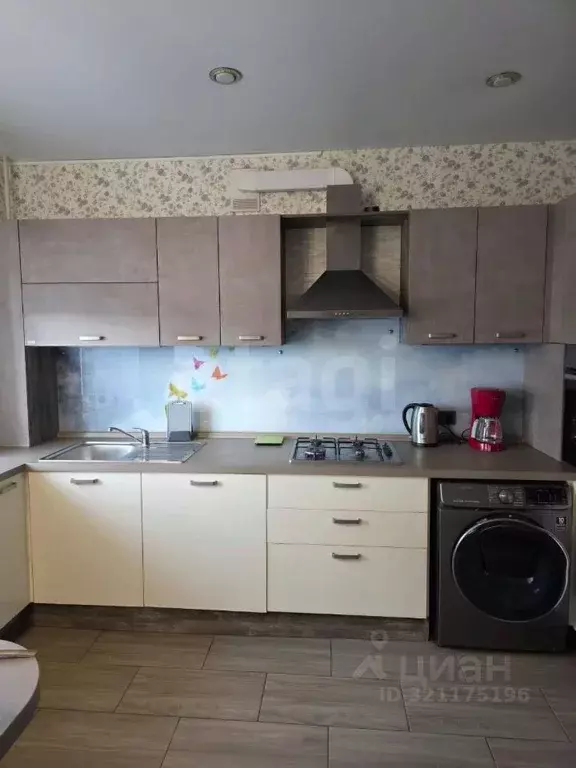 2-к кв. Белгородская область, Губкин Севастопольская ул., 109 (62.0 м) - Фото 2