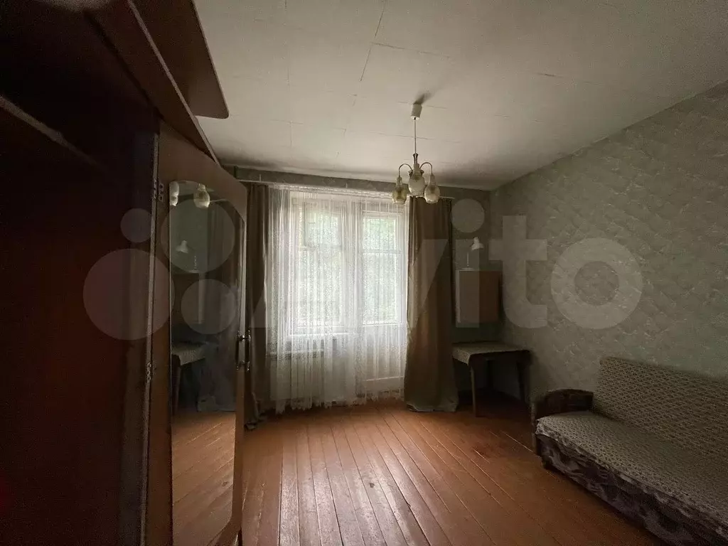 Комната 14 м в 3-к., 3/3 эт. - Фото 0