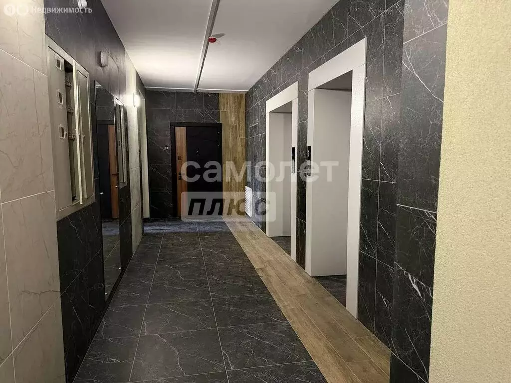 2-комнатная квартира: Новобурейский, Заводская улица, 10 (57.1 м) - Фото 2