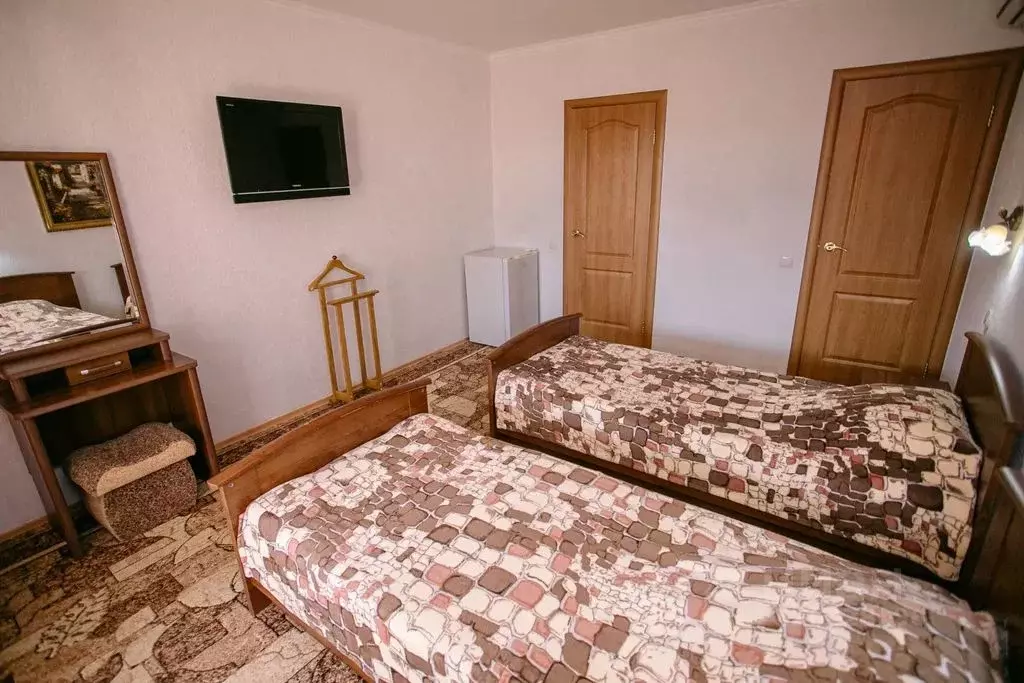 Комната Крым, Керчь ул. Галины Петровой, 9 - Фото 2