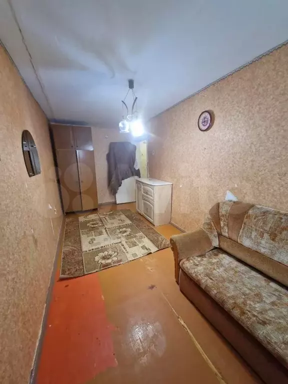 Комната 15 м в 1-к., 2/9 эт. - Фото 0