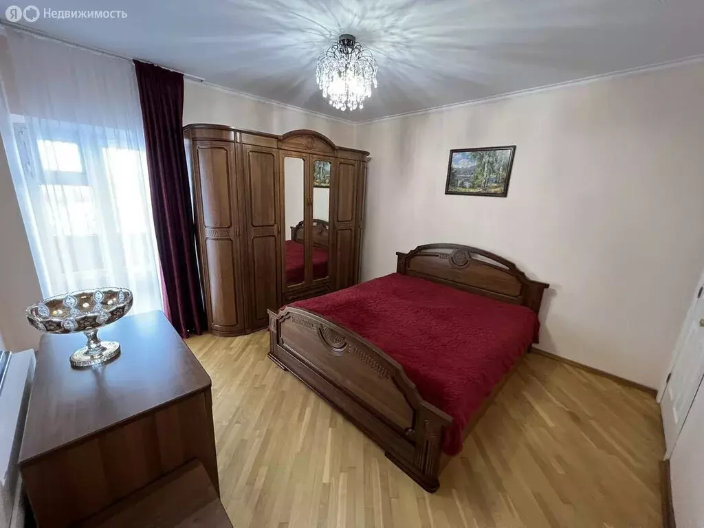 4-комнатная квартира: Владикавказ, улица Генерала Плиева, 25 (131 м) - Фото 1