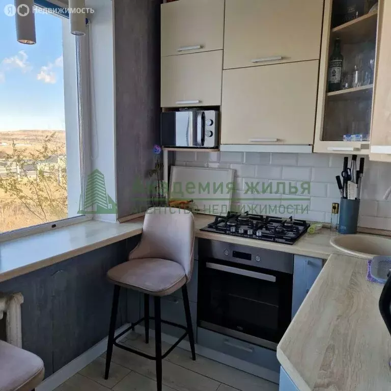 1-комнатная квартира: Саратов, улица имени П.Ф. Батавина, 11 (28 м) - Фото 1