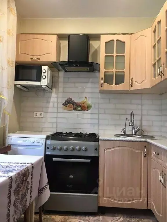 3-к кв. Саратовская область, Энгельс Заводская ул., 6 (60.0 м) - Фото 0