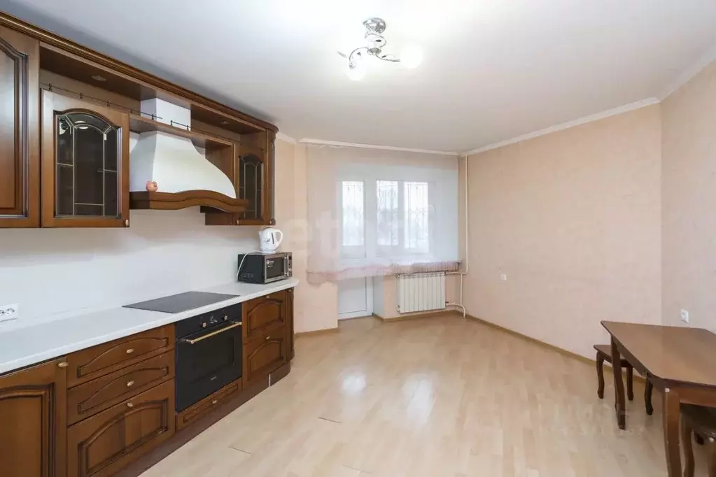 1-к кв. Тюменская область, Тюмень 6-й мкр, ул. Валерии Гнаровской, ... - Фото 1