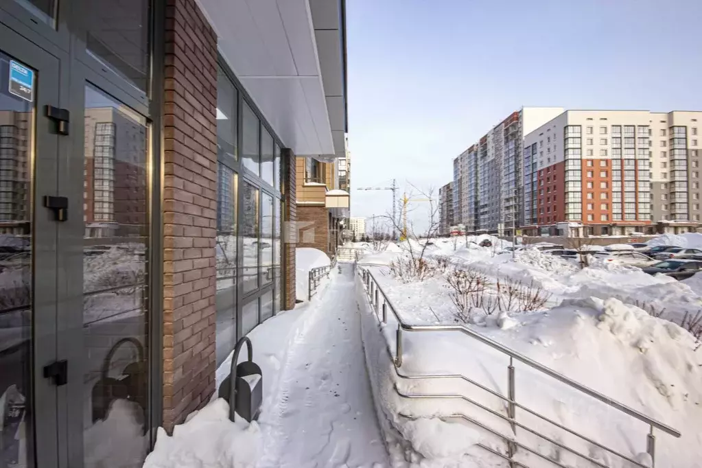 Помещение свободного назначения в Новосибирская область, Кольцово рп, ... - Фото 1