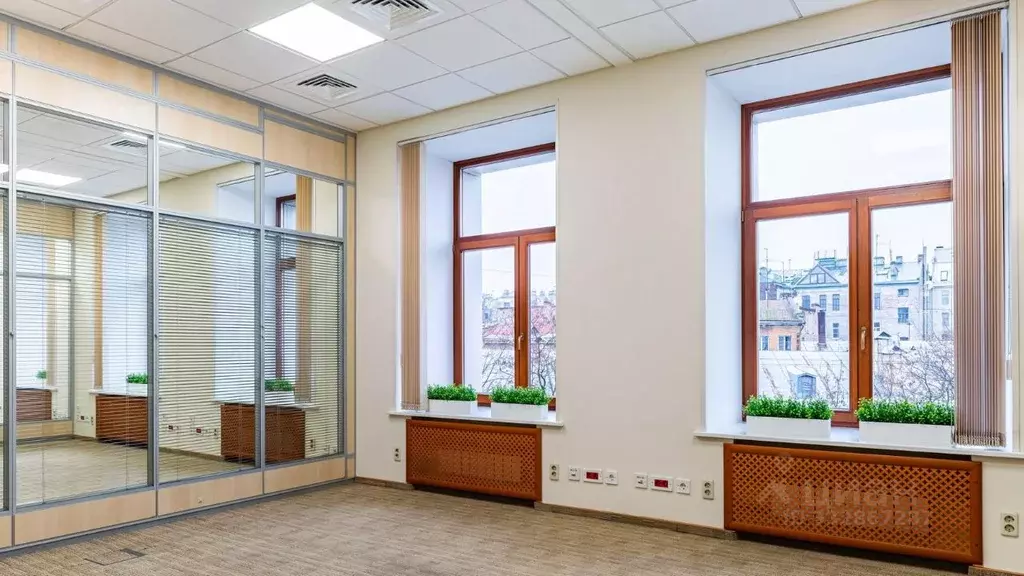 Офис в Санкт-Петербург ул. Чайковского, 1к2 (198 м) - Фото 1