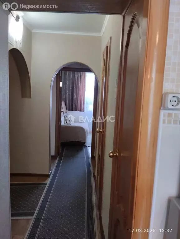 3-комнатная квартира: Тобольск, 9-й микрорайон, 28 (66.5 м) - Фото 1