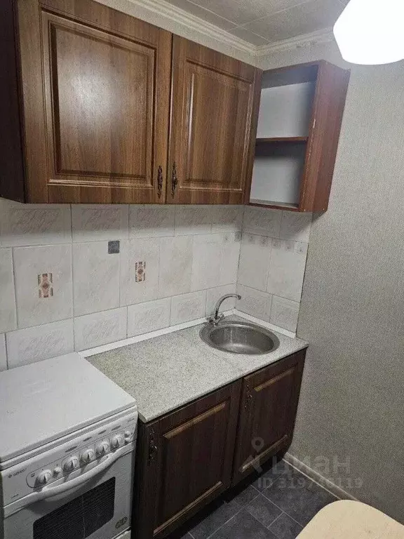 1-к кв. Омская область, Омск просп. Космический, 101к1 (30.0 м) - Фото 0