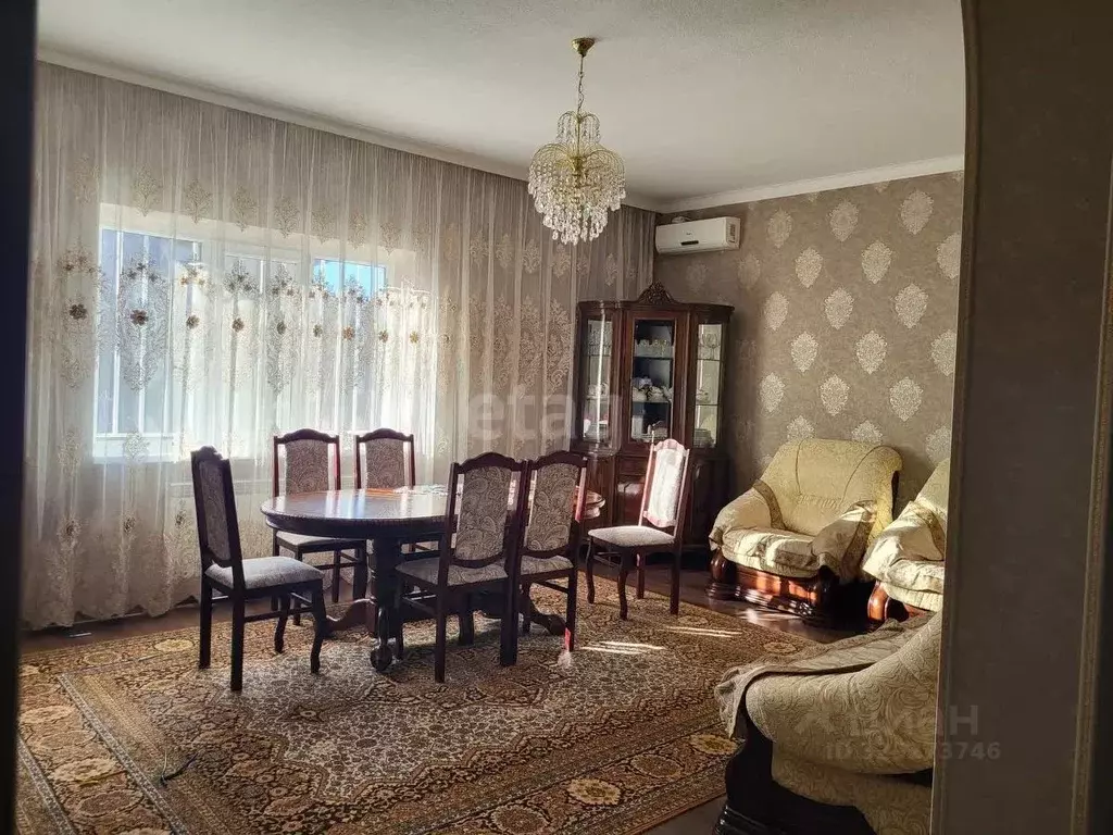 Дом в Адыгея, Майкоп ул. Кольцова (238 м) - Фото 1