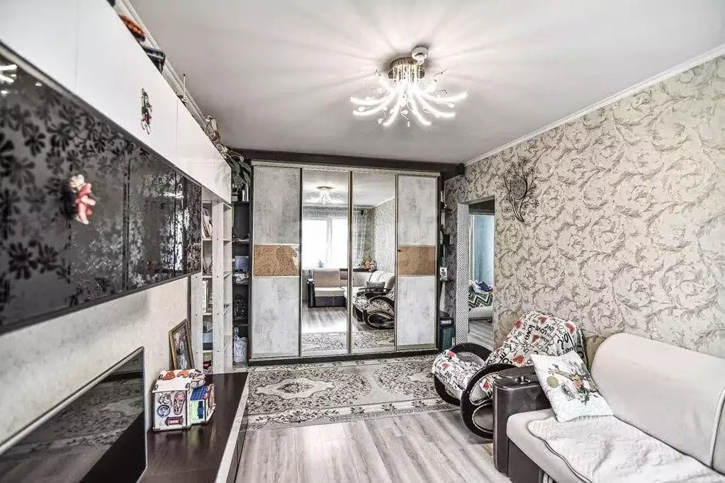 3-к кв. Сахалинская область, Южно-Сахалинск Крайняя ул., 35 (57.0 м) - Фото 1