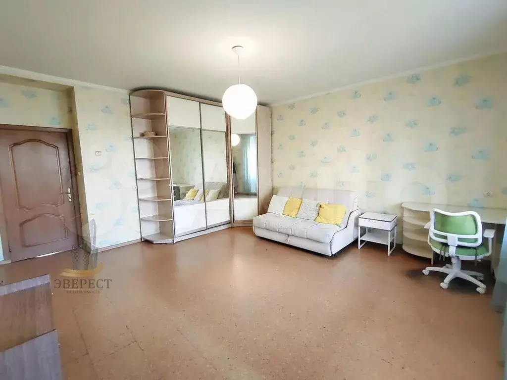 Комната 25,5 м в 3-к., 4/4 эт. - Фото 0