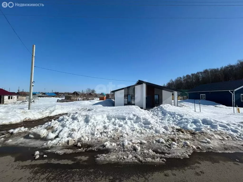 Дом в посёлок городского типа Советский, улица Ломоносова (100 м) - Фото 2