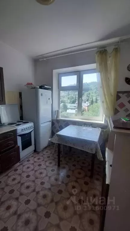 2-к кв. Алтайский край, Белокуриха ул. Братьев Ждановых, 11 (53.9 м) - Фото 2