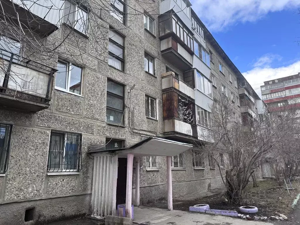 1-к кв. Свердловская область, Екатеринбург ул. Индустрии, 36 (29.9 м) - Фото 0