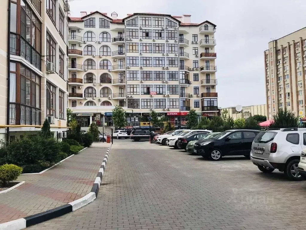 2-к кв. Краснодарский край, Геленджик Крымская ул., 19к2 (60.7 м) - Фото 1