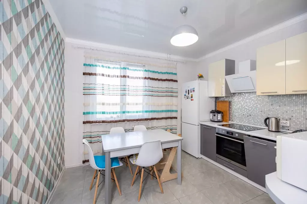 Продаётся 2-к квартира, 60.3 м - Фото 0