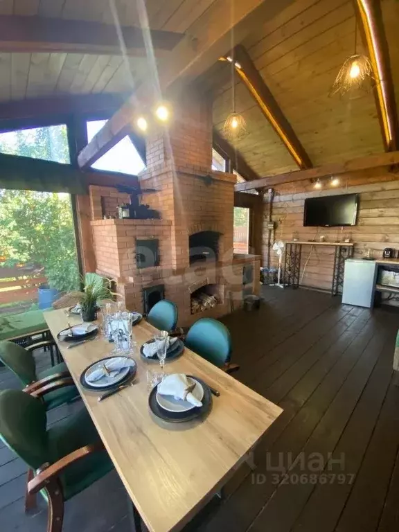 Дом в Свердловская область, Горноуральский муниципальный округ, с. ... - Фото 1