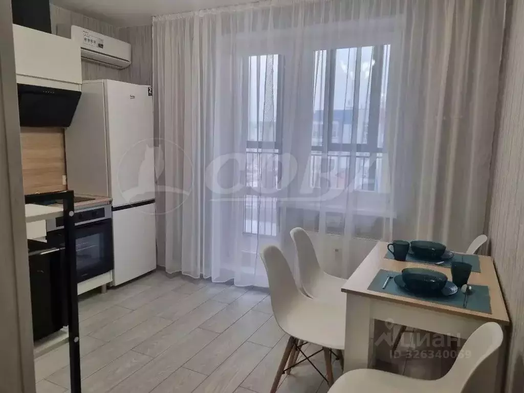 1-к кв. Тюменская область, Тюмень ул. Павла Шарова, 17 (41.0 м) - Фото 2