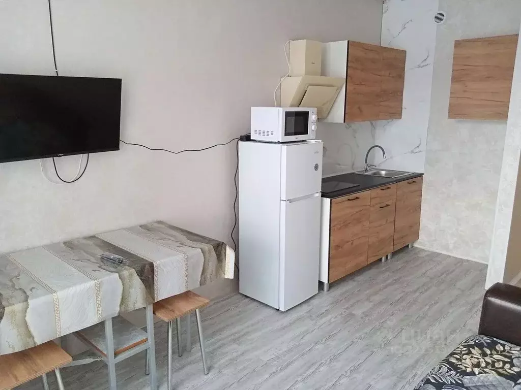 1-к кв. Тюменская область, Тюмень ул. Андрея Приказнова, 1 (36.8 м) - Фото 0