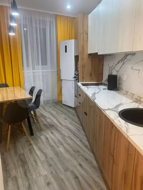 3-к. квартира, 65 м, 1/5 эт. - Фото 0