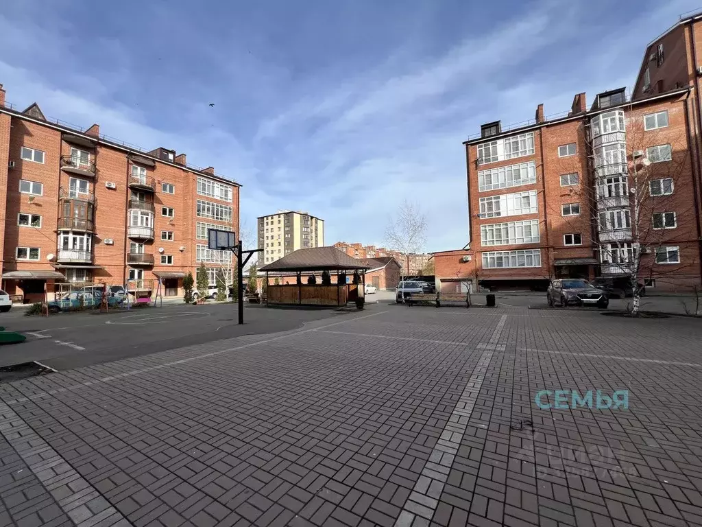 3-к кв. Северная Осетия, Владикавказ ул. Морских пехотинцев, 15А (94.0 ... - Фото 1