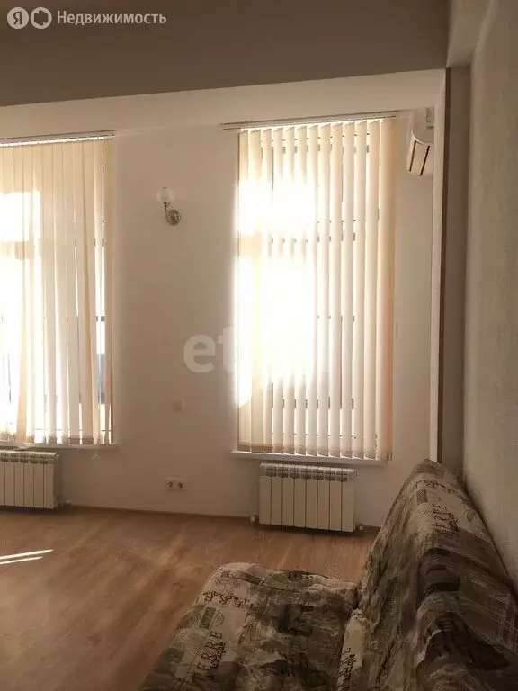 Квартира-студия: Адлер, Верхнеизвестинская улица, 28 (27 м) - Фото 1