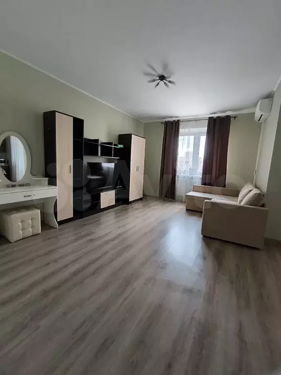 Комната 45 м в 1-к., 6/17 эт. - Фото 1