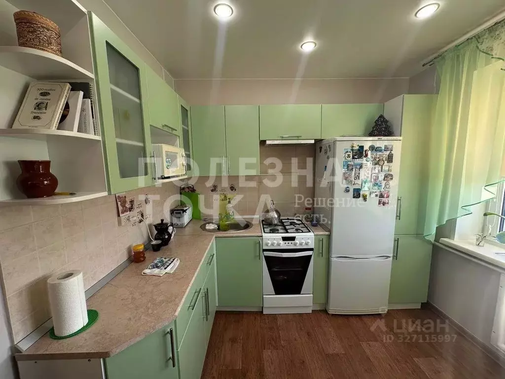 2-к кв. Новгородская область, Боровичи Ленинградская ул., 12 (53.4 м) - Фото 1