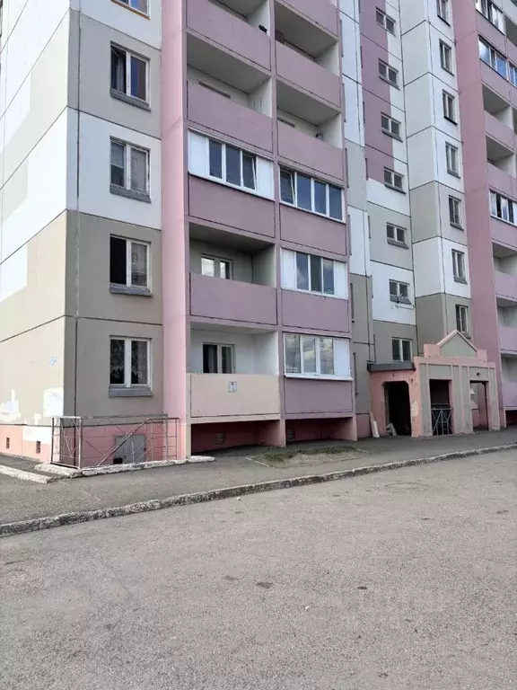 Студия Омская область, Омск ул. Алексея Полторацкого, 64/1 (36.0 м) - Фото 1