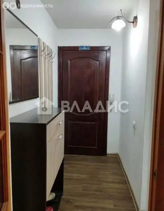 3-комнатная квартира: Улан-Удэ, улица Юного Коммунара, 8 (58.6 м) - Фото 1