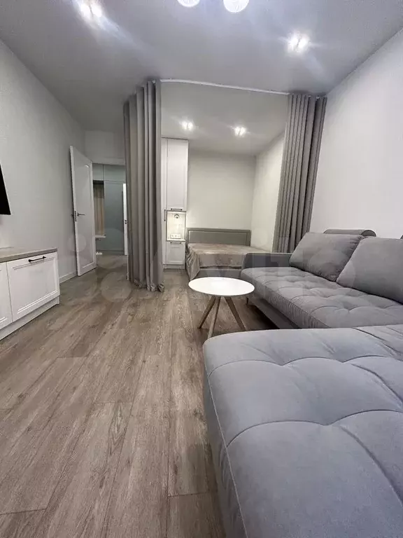 1-к. квартира, 42,1 м, 2/10 эт. - Фото 0