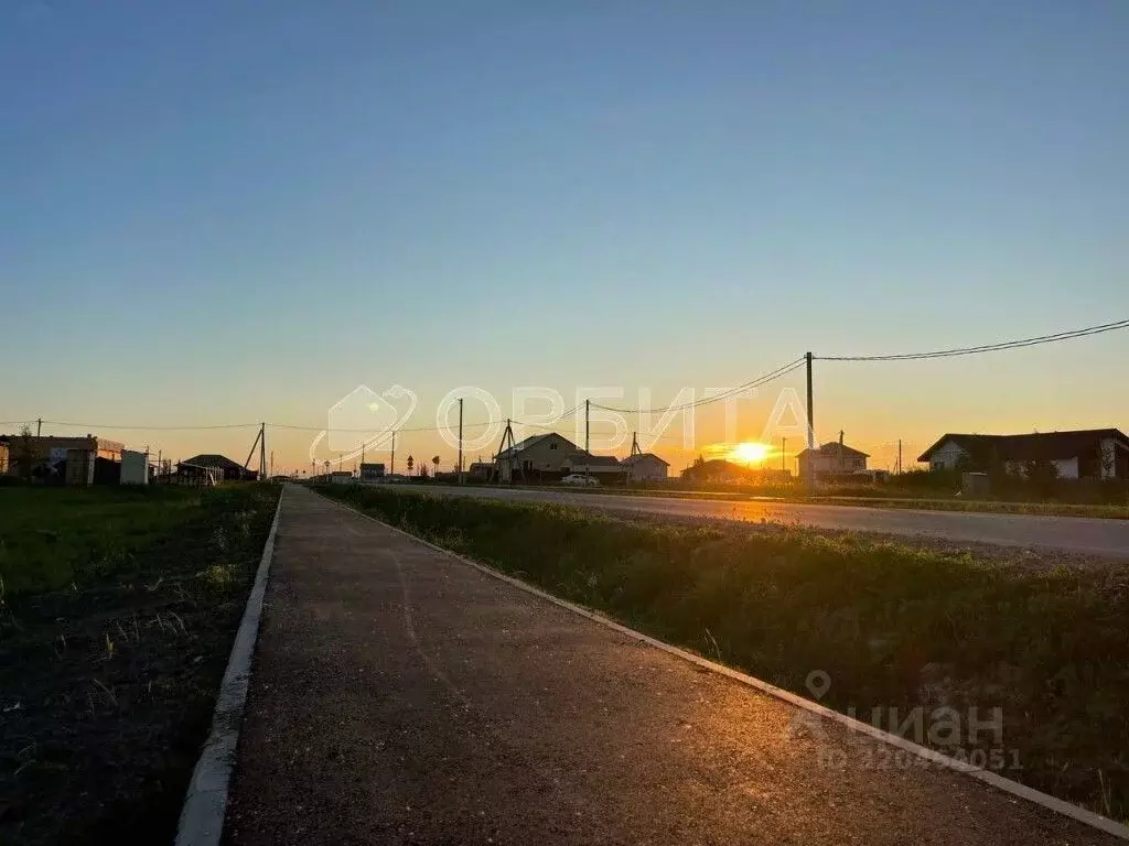 Участок в Тюменская область, Тюменский район, д. Падерина  (4.0 сот.) - Фото 2