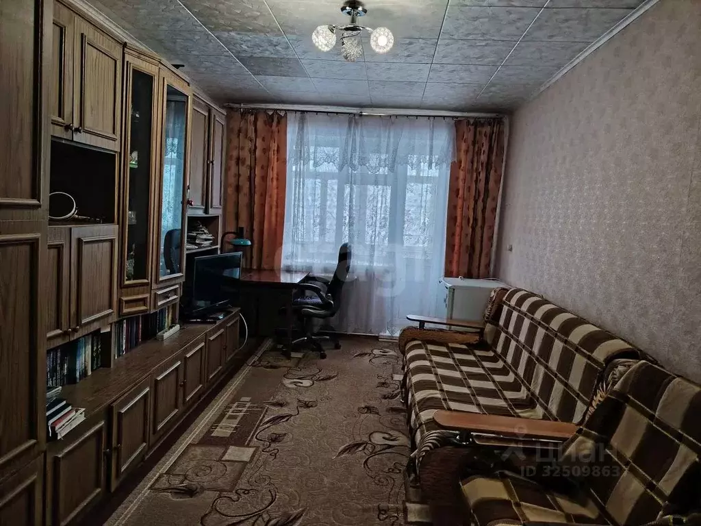 2-к кв. Кемеровская область, Юрга просп. Победы, 18 (45.5 м) - Фото 1