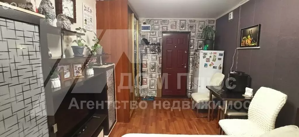 1к в 8-комнатной квартире (12.7 м) - Фото 1