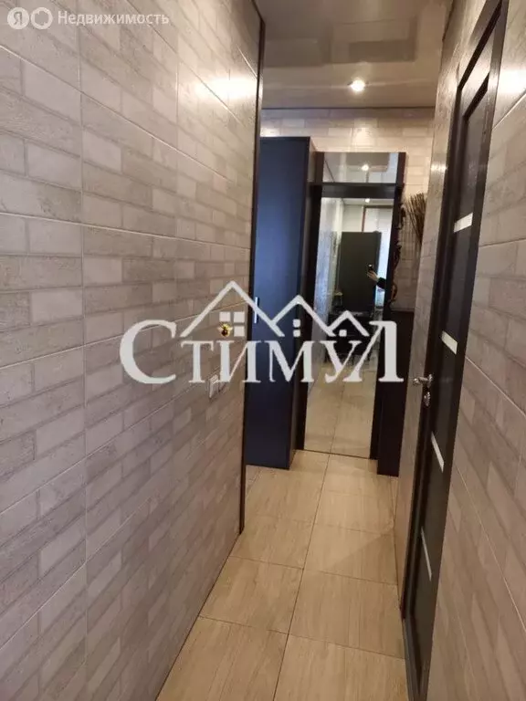 3-комнатная квартира: Черногорск, проспект Космонавтов, 24А (47.4 м) - Фото 2