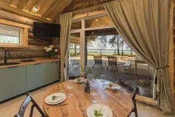 Дом в Карелия, Пряжинский район, Эссойльское с/пос, д. Нижняя Салма ... - Фото 1