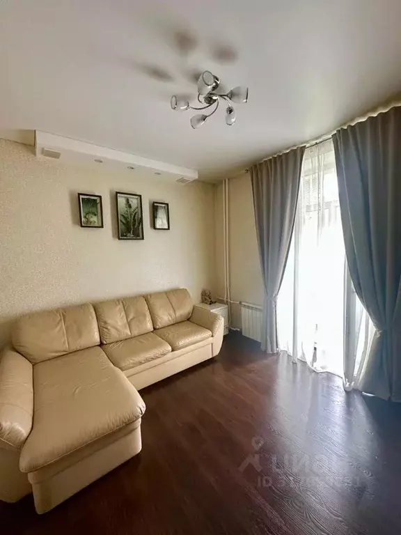 2-к кв. Омская область, Омск ул. Герцена, 42 (49.3 м) - Фото 0
