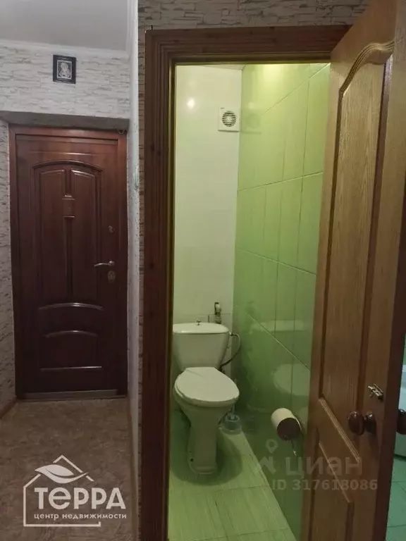2-к кв. Крым, Евпатория проезд Советский, 1 (48.0 м) - Фото 1