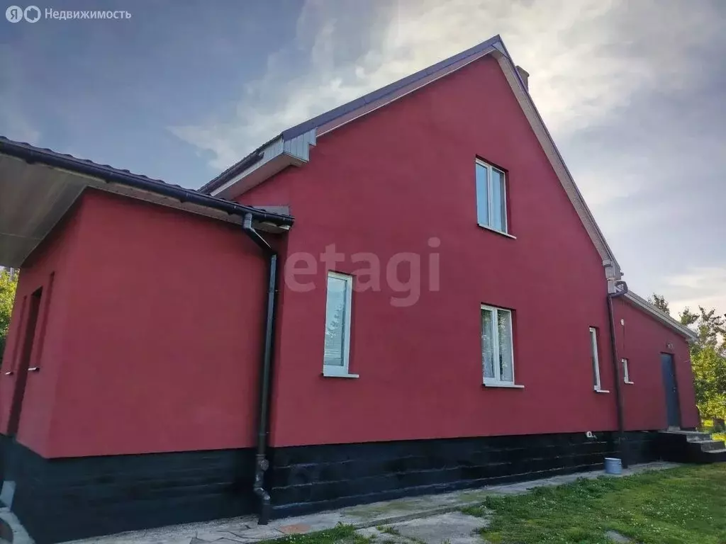 Дом в посёлок Комсомольск, улица Елены Ковальчук (210 м) - Фото 1