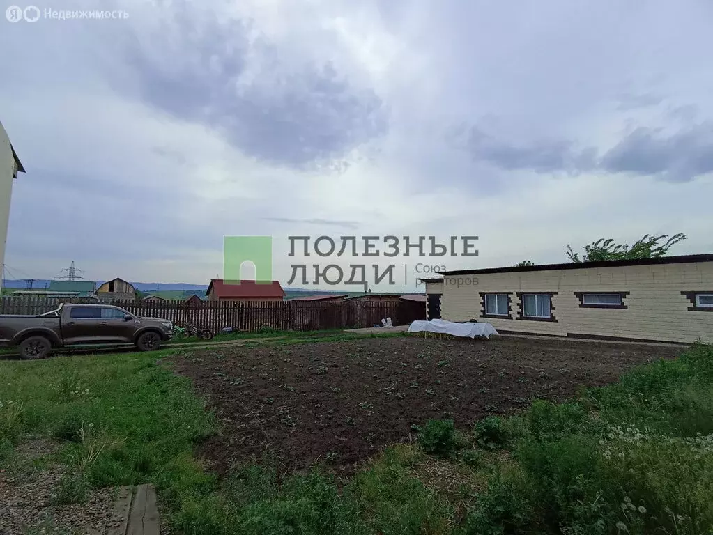 Дом в городской округ Красноярск, городской посёлок Берёзовка, улица ... - Фото 1