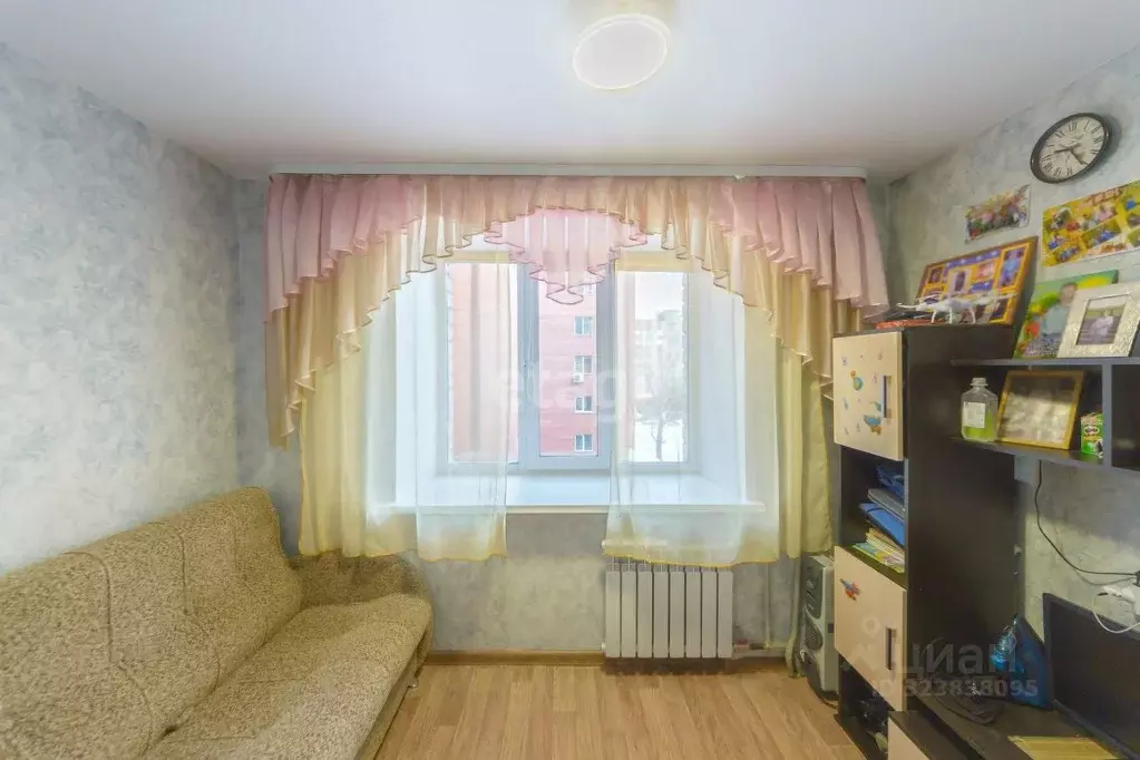 Комната Тюменская область, Тюмень Олимпийская ул., 17 (17.1 м) - Фото 1