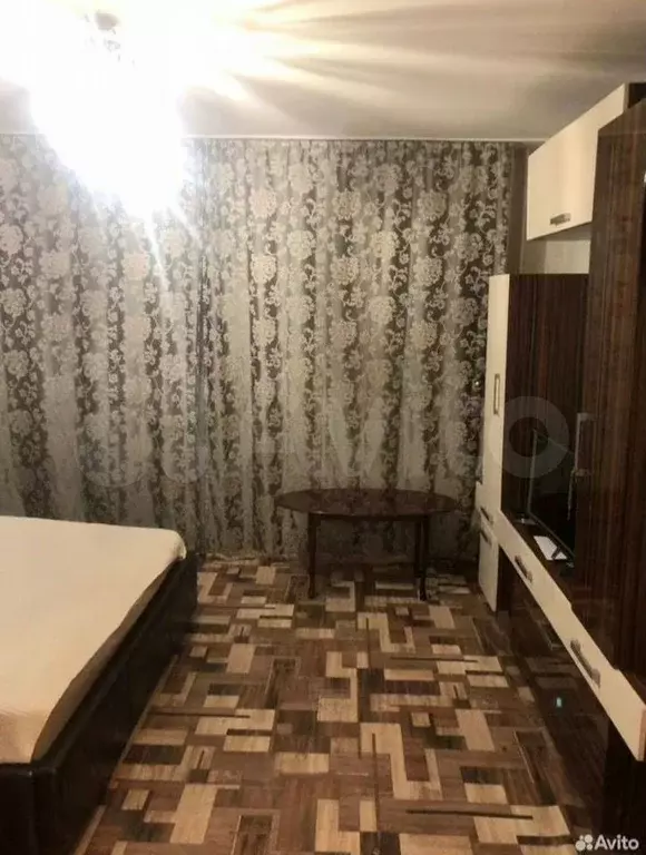 1-к. квартира, 40 м, 1/10 эт. - Фото 1