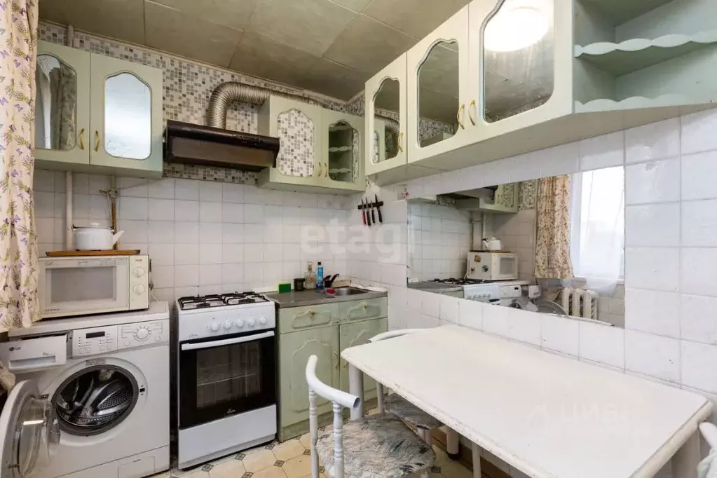 3-к кв. Свердловская область, Екатеринбург Вторчермет жилрайон, ул. ... - Фото 0