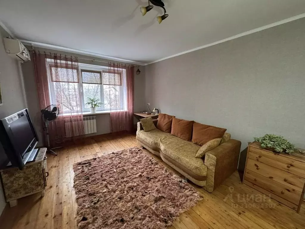2-к кв. Крым, Евпатория проезд Советский, 1 (48.0 м) - Фото 1