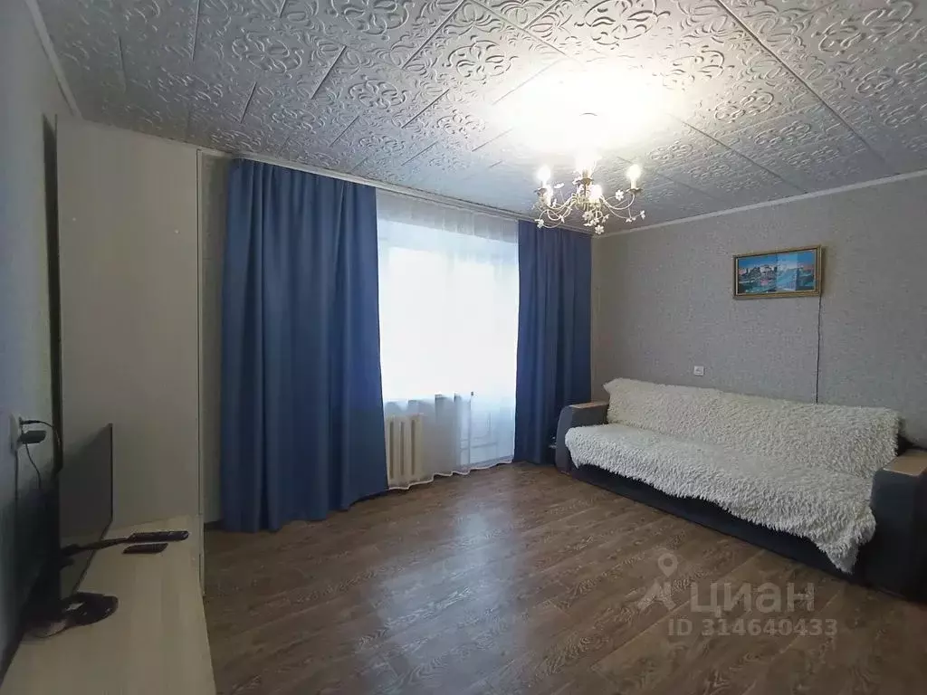 1-к кв. Тверская область, Калязин ул. Урицкого, 28 (36.0 м) - Фото 0